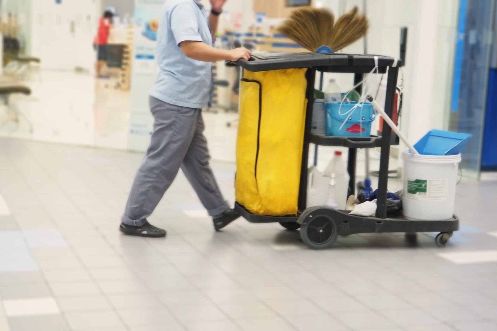 Technicien Allo Vapeur s'engageant à offrir un service de qualité à Rabat